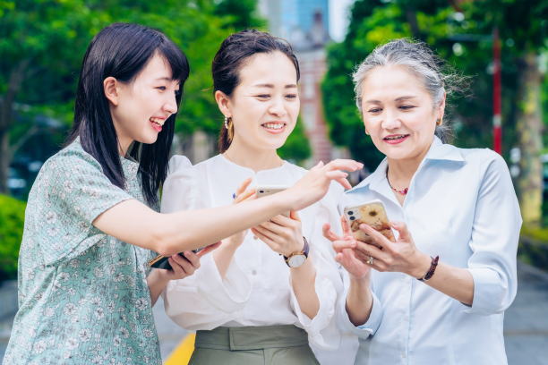 SNSで、来店前から“行きたくなる店”をつくる。